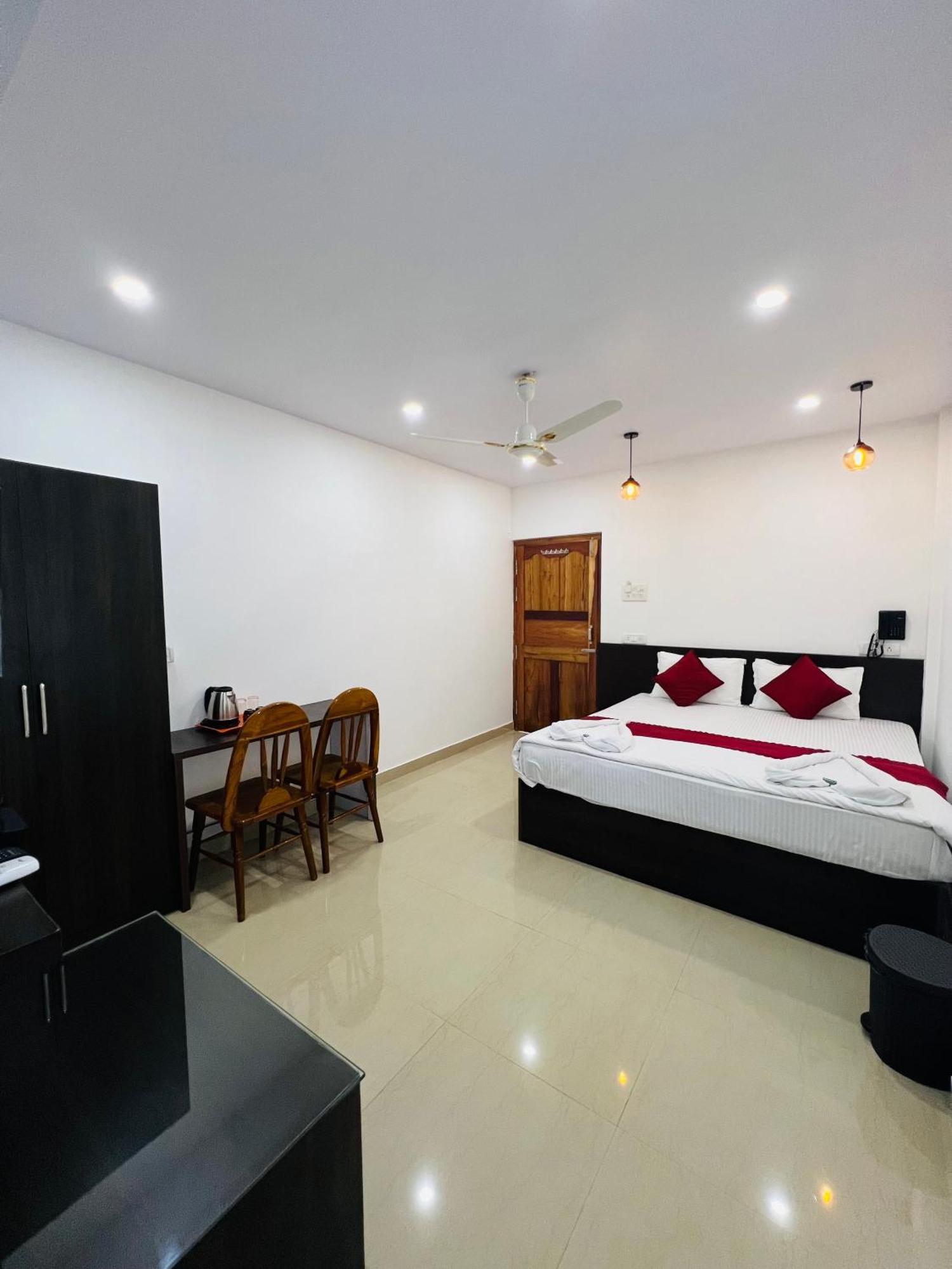 Sea Shore Residency Порт-Блэр Экстерьер фото